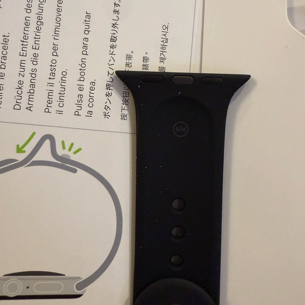 Apple Watch Sport Band Black S/M 42MM - Picture 5 of 7